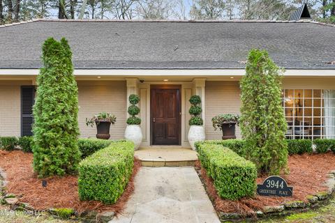 3944 Greentree Pl, Jackson, MS 39211 photo 2
