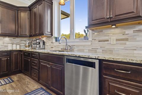 7300 Mccann Rd, Biloxi, MS 39532 photo 15