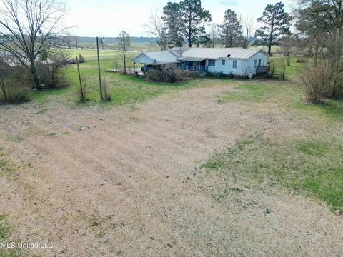 626 H B Smith Rd, Magee, MS 39111 photo 4