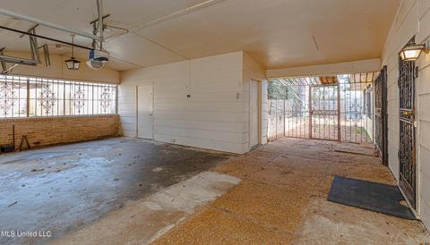 5738 Brownlee Dr, Jackson, MS 39206 photo 8