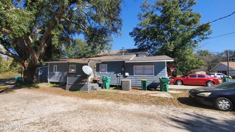 646 25th St, Gulfport, MS 39501