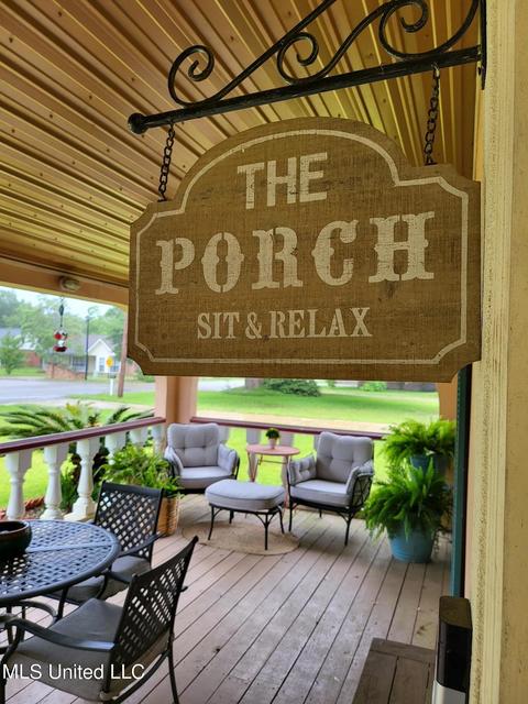 1123 E Old Pass Rd, Long Beach, MS 39560 photo 2