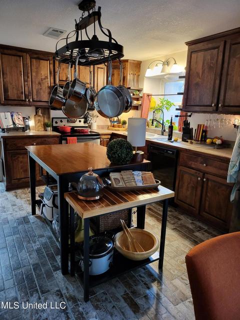 1123 E Old Pass Rd, Long Beach, MS 39560 photo 18