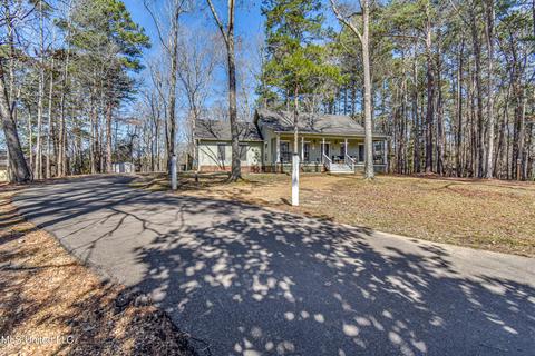 85 Riverbend Dr, Brandon, MS 39047 photo 1