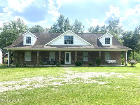 9281 Spiers Rd, Carriere, MS 39426