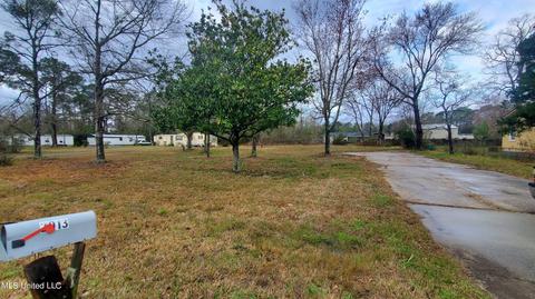 2013 Brasher Rd, Biloxi, MS 39532 photo 1