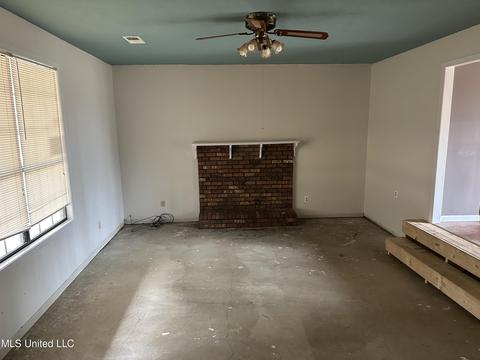 19 Pinecrest Dr, Macon, MS 39341 photo 3