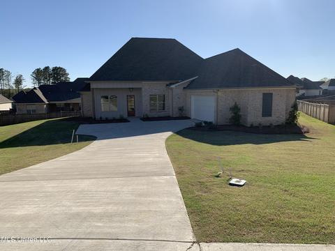 174 Catherine, Clinton, MS 39056 photo 2