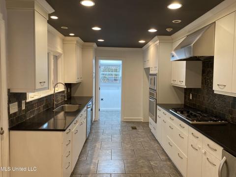 4026 Berkley Dr, Jackson, MS 39211 photo 8