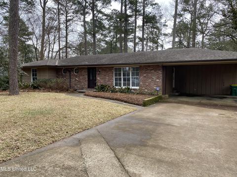 4026 Berkley Dr, Jackson, MS 39211 photo 2