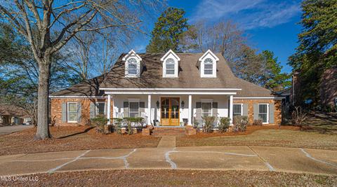 304 Long Cove Dr, Madison, MS 39110 photo 2