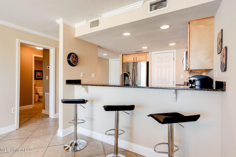  2046 Beach Blvd #315, Biloxi, MS 39531 photo 10