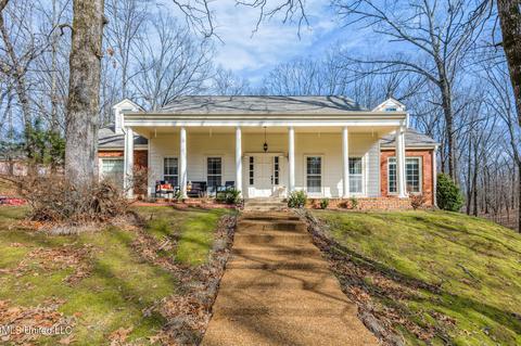 4620 Redwood Ln, Olive Branch, MS 38654