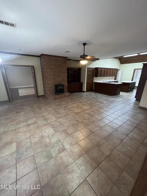 94 Semmes, Grenada, MS 38901 photo 7