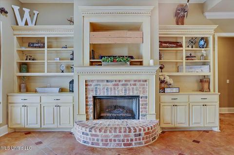 135 Hunter Trl, Florence, MS 39073 photo 13