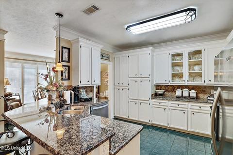 4071 Henderson Rd, Byram, MS 39272 photo 12