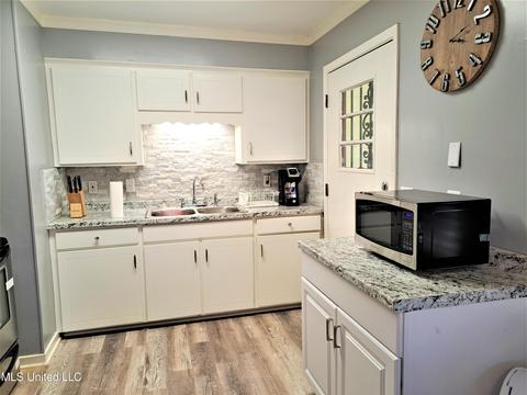 3521 Michael Clay Dr, Jackson, MS 39213 photo 3