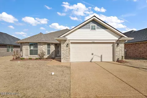 3362 Cable Ln, Southaven, MS 38672