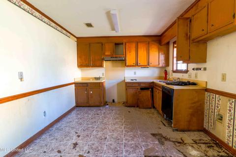 197 Rolling Hills Blvd, Florence, MS 39073 photo 10