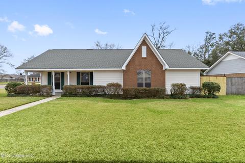 405 Saint Augustine Ave, Long Beach, MS 39560 photo 1