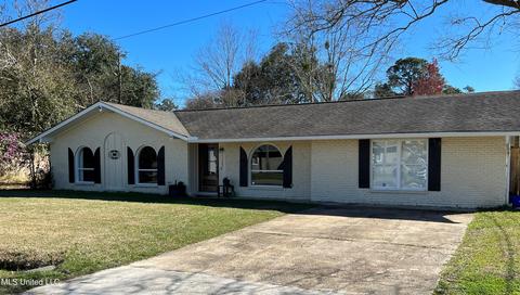 11585 Carlene Dr, Gulfport, MS 39503