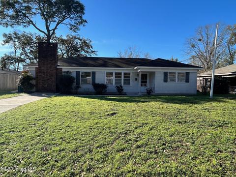 1765 Ridgeway Dr, Biloxi, MS 39531 photo 2