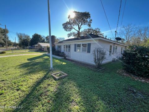 1765 Ridgeway Dr, Biloxi, MS 39531 photo 3