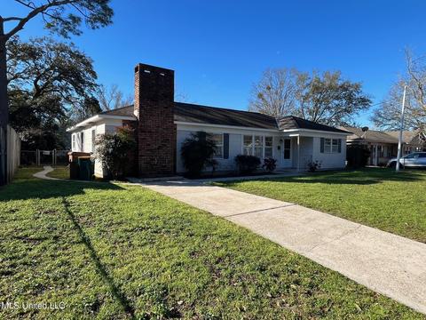 1765 Ridgeway Dr, Biloxi, MS 39531 photo 1