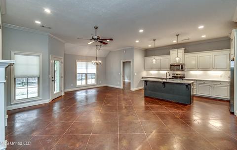 1 Lenox Ct, Jackson, MS 39211 photo 3