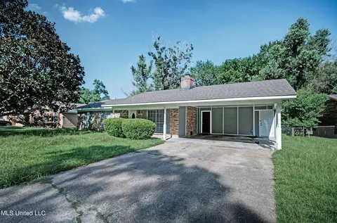 5822 River Rd, Jackson, MS 39211