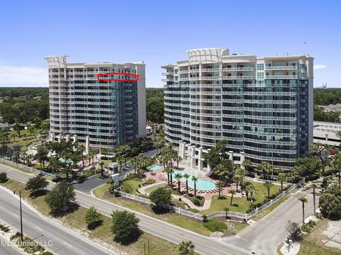 2228 Beach Dr #1301, Gulfport, MS 39507