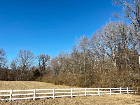 22 9 Ac- Country Club Rd, Senatobia, MS 38668