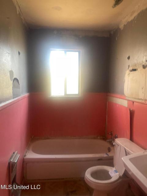 3104 Sears St, Jackson, MS 39213 photo 9