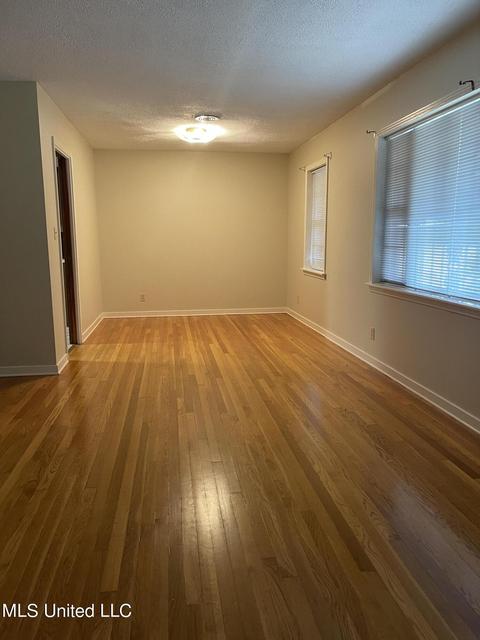671 Daniel Cir, Jackson, MS 39212 photo 8