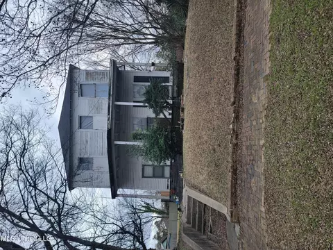 1310 Main St, Vicksburg, MS 39183