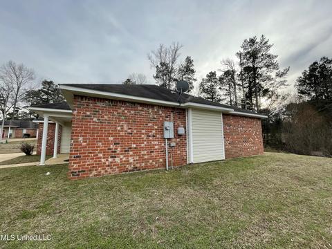 144 Brooklynn St, Byram, MS 39272 photo 4