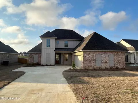 205 Baleigh Dr, Canton, MS 39046 photo 1