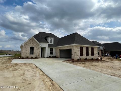 221 Baleigh Dr, Canton, MS 39046 photo 2