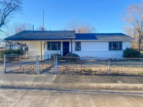 202 Scott St, Mound Bayou, MS 38762