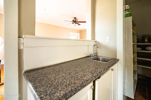 818 Fairview St, Jackson, MS 39202 photo 7