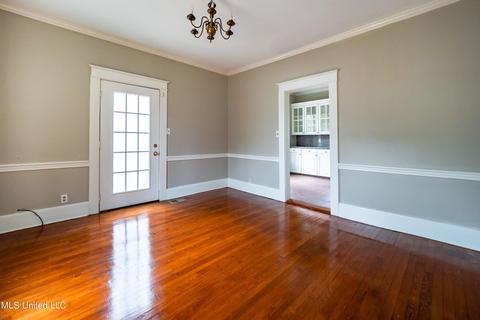 818 Fairview St, Jackson, MS 39202 photo 11