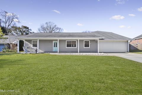 612 Old Savannah Dr, Long Beach, MS 39560
