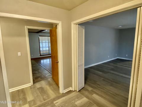 180 Bristol Blvd, Jackson, MS 39204 photo 6