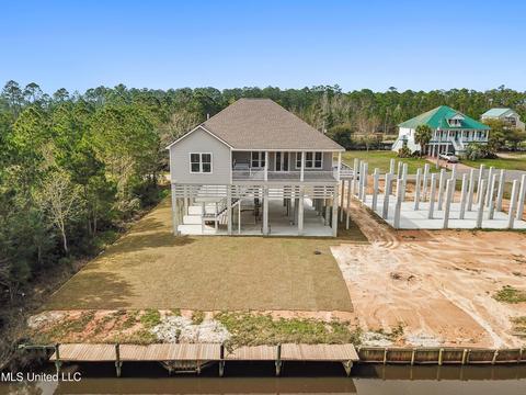 1322 Enos St, Diamondhead, MS 39525 photo 3