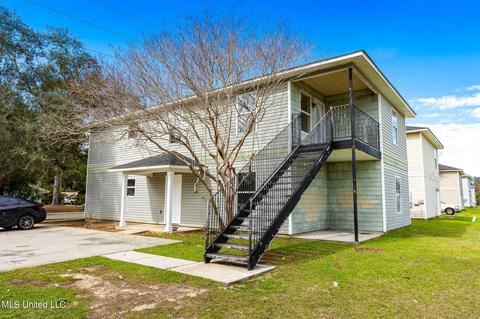 238 Rodenberg Ave #B, Biloxi, MS 39531