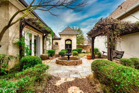 4 Arlington Park, Jackson, MS 39211