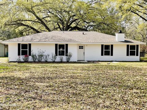 6228 Mccormack Rd, Moss Point, MS 39562 photo 1