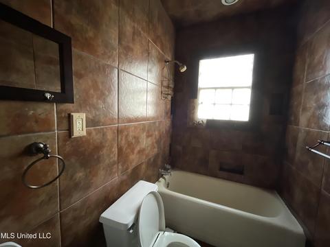 901 Fairview St, Jackson, MS 39202 photo 5