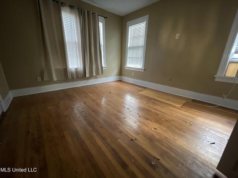 901 Fairview St, Jackson, MS 39202 photo 9