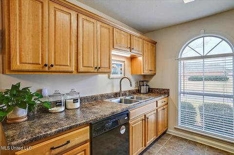514 Ridgeway Dr, Brandon, MS 39047 photo 9